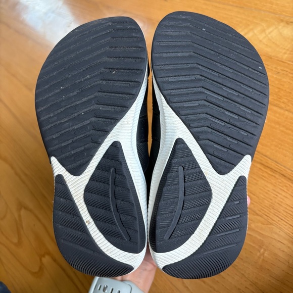 New Balance DynaSoft Reveal Sneakers Shoes Black Purple Blue V4 Kid Girls Sz 12W - Picture 10 of 11